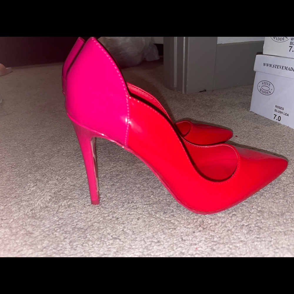 Red and pink high pumps. Never worn. No box